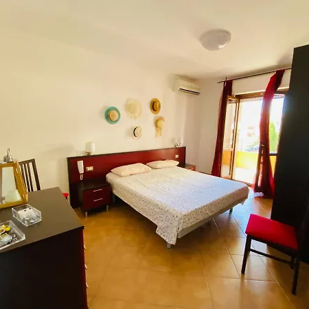 Iniziocasa - Self Check-in Holiday home *