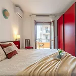 Iniziocasa Casa Con Terrazza Vicino Al Lido Di بيت للعطل *