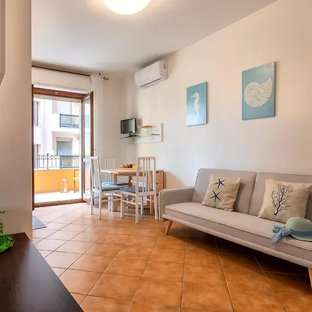 Prázdninový dům Iniziocasa Casa Con Terrazza Vicino Al Lido Di